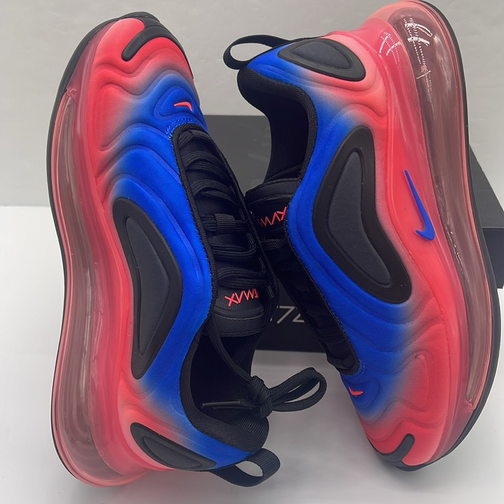 Nike WMNS NIKE AIR MAX 720
BLACK/RACER BLUE-FLASH CRIMSON
AQ3196 013 Sneakers - Picture 11 of 16